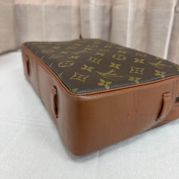 Louis Vuitton 紅皮方型手拿包 