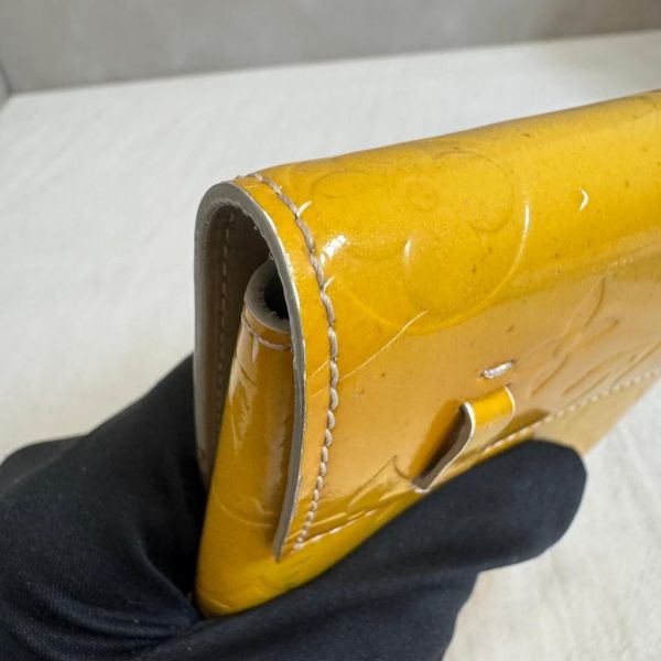 Louis Vuitton 黃色漆皮多功能皮夾腰包 