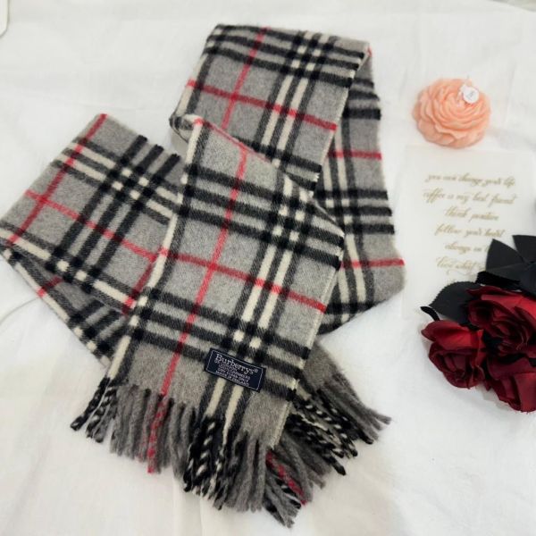 Burberry 經典格紋羊毛圍巾 