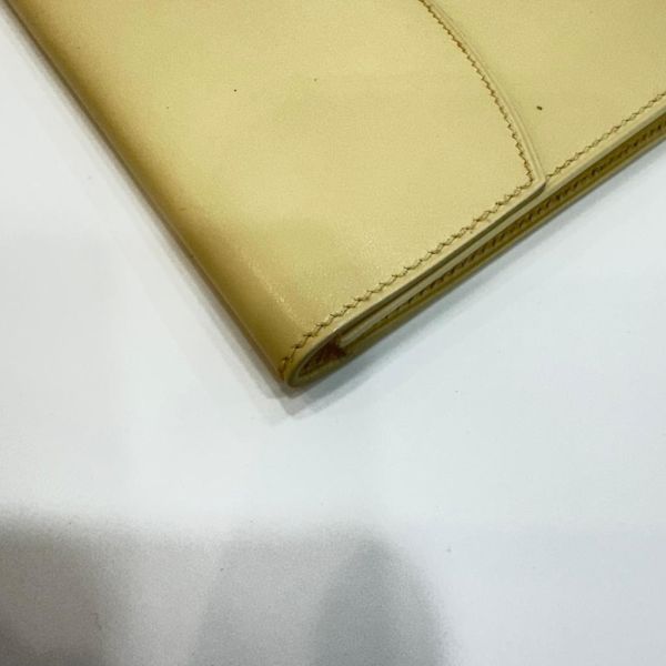 HERMES 奶白色牛皮鎖頭手拿包 