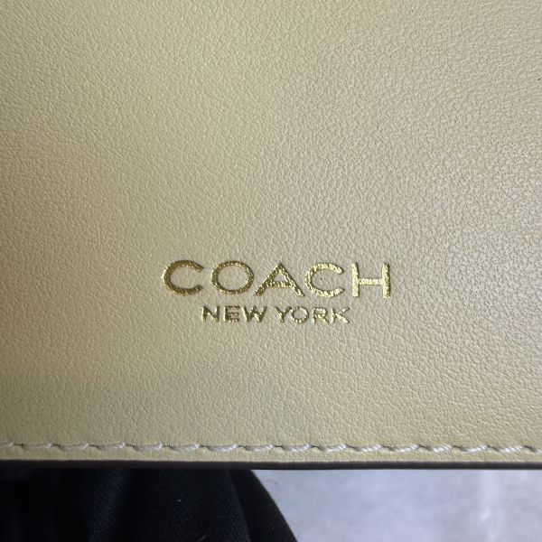 COACH 膚色 卡片夾短夾 