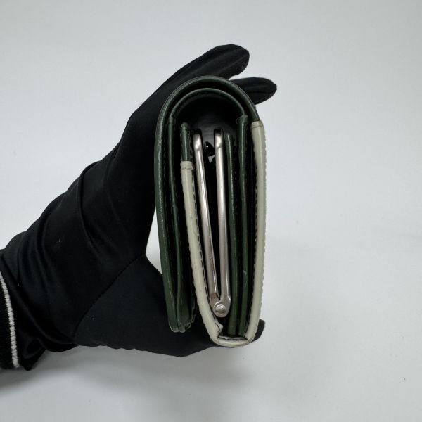 Agnes b. 淺綠 綠邊短款錢包 