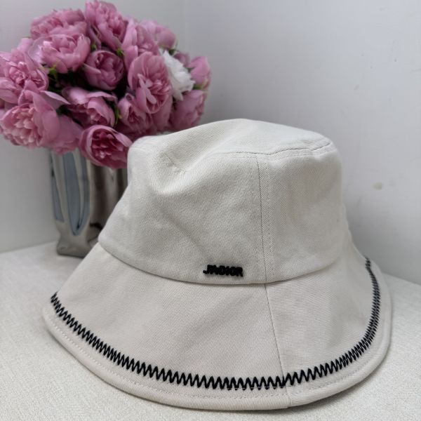 Dior ja’dior 白色漁夫帽 