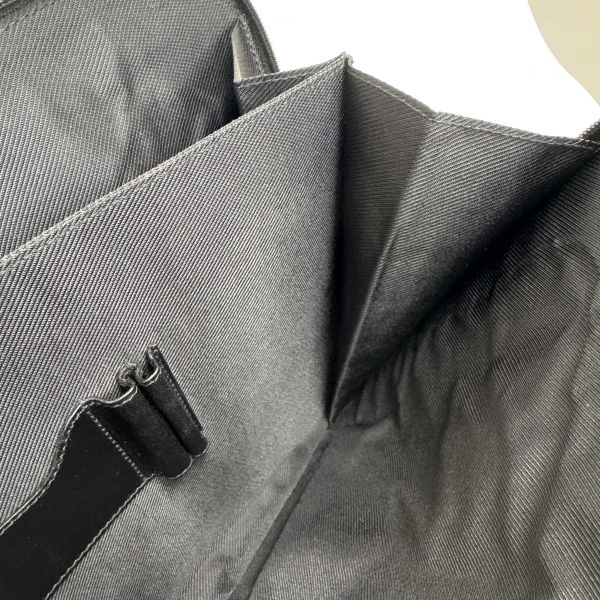 Gucci GG Supreme手拿包 