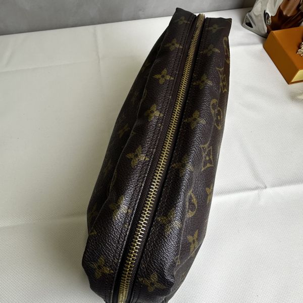 Louis Vuitton 經典化妝包 