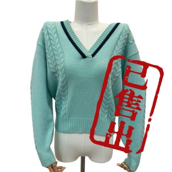 Burberry 薄荷綠絞花V領毛衣 