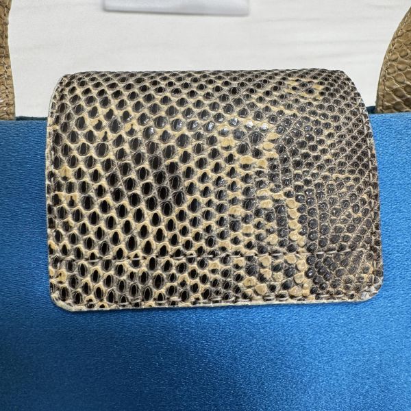 BVLGARI 寶格麗 絲綢緞面肩背包 