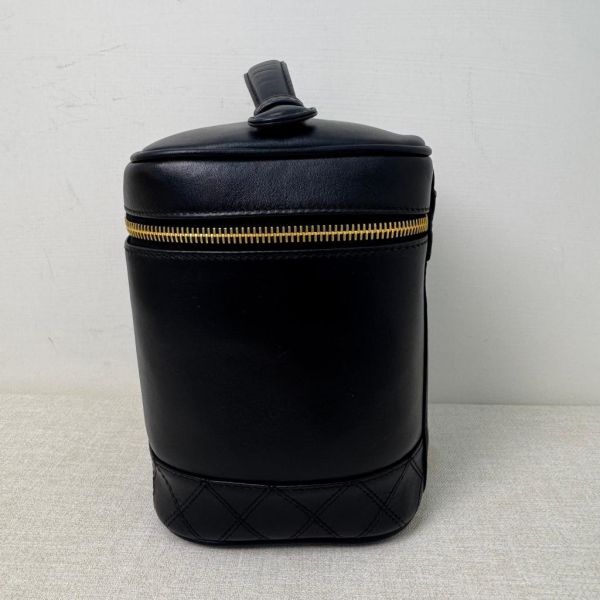 Chanel 小羊皮化妝箱 
