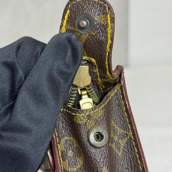 Louis Vuitton 公事手拿包 