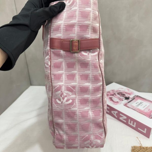 Chanel  粉紅冰格托特包 