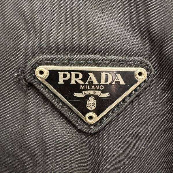 PRADA 經典三角LOGO尼龍翻蓋雙扣中性斜背包/郵差包 