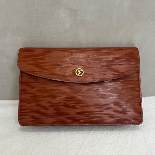 Louis Vuitton 經典皮革手拿包 
