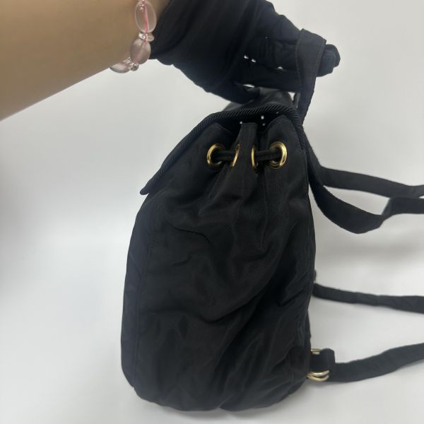 Prada 尼龍背包 