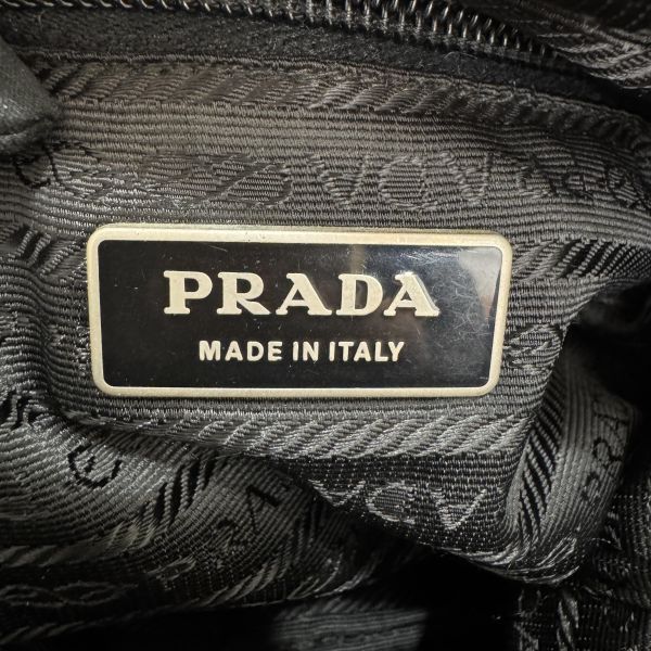 PRADA 經典黑色尼龍斜背包 
