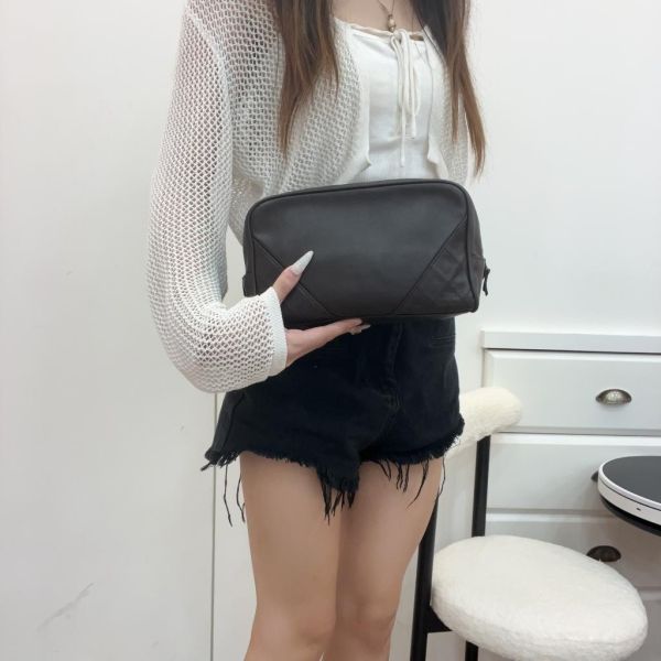 CHANEL 復古魚子醬皮革化妝包 