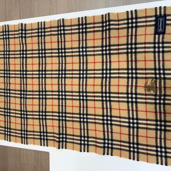 Burberry 經典格紋圍巾 