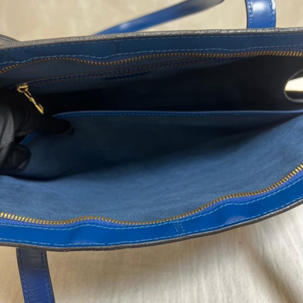 Louis Vuitton 壓紋皮革托特包 