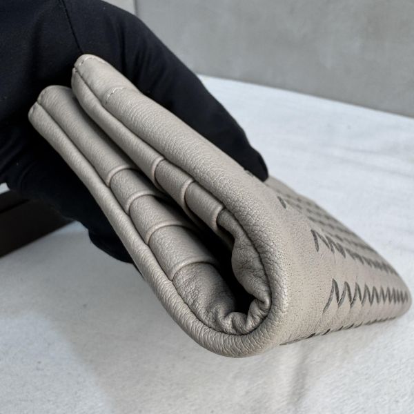 Bottega Veneta 編織拉鍊手拿包 