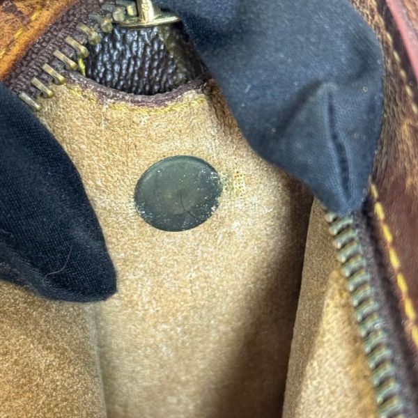 Louis Vuitton 公事手拿包 