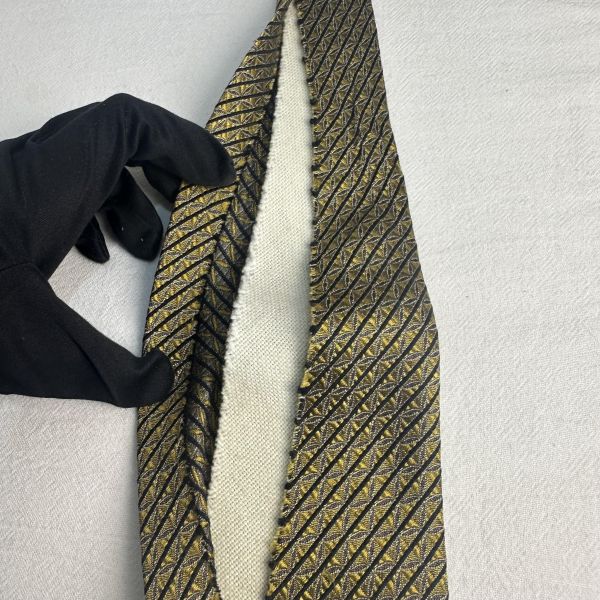 GIVENCHY 紀梵希 黑金菱格織紋領帶 領結 絲綢（中古） 