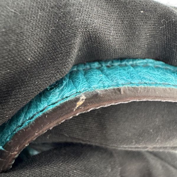 Gucci 竹節細節鴕鳥皮肩背包 