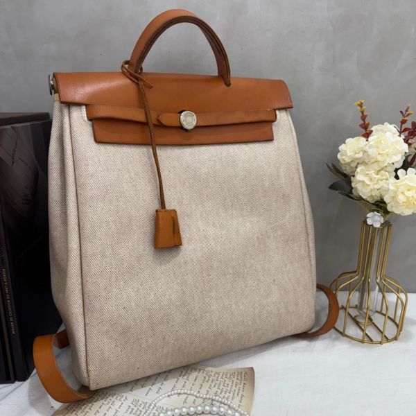 Hermès 帆布焦糖雙肩包 