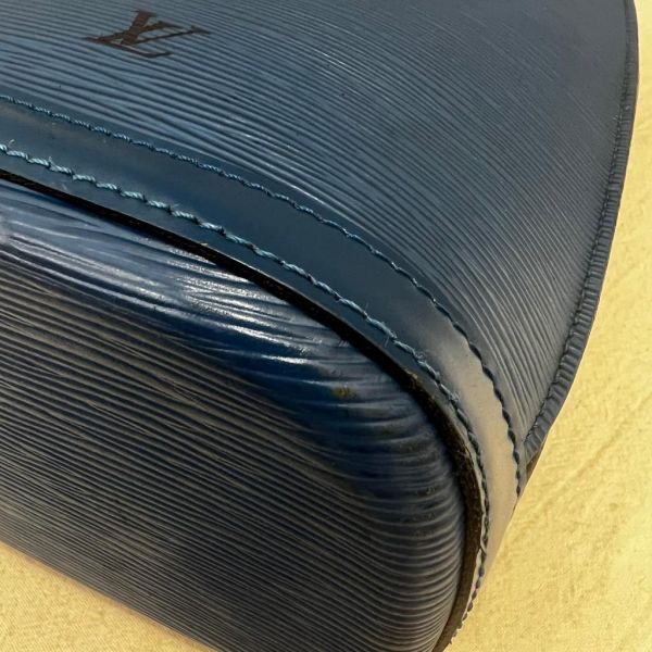 Louis Vuitton 壓紋皮革托特包 
