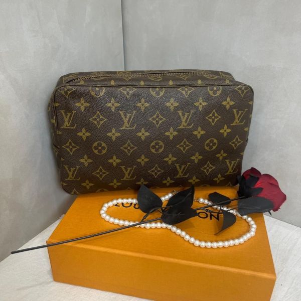 Louis Vuitton 旅行化妝包 