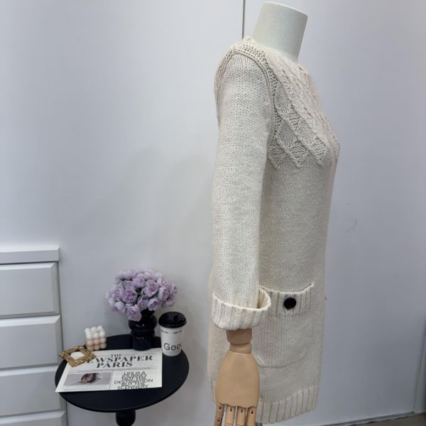 Burberry 米白色針織連衣裙 