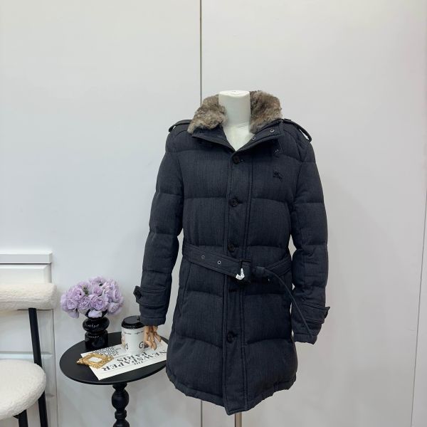 Burberry 羽絨大衣 