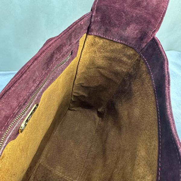 Fendi Zucca 深紅斜肩包 