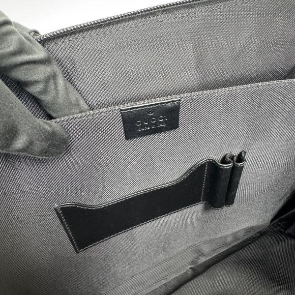 Gucci GG Supreme手拿包 