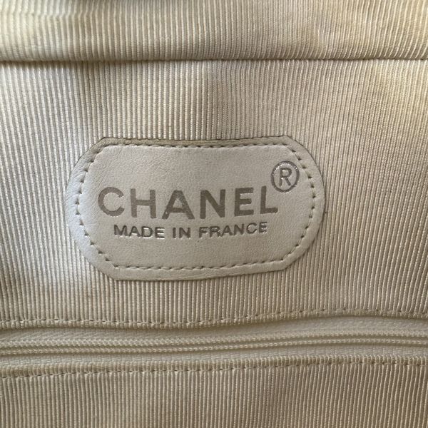 CHANEL 亮黃色漆皮 方形菱格紋斜背包 