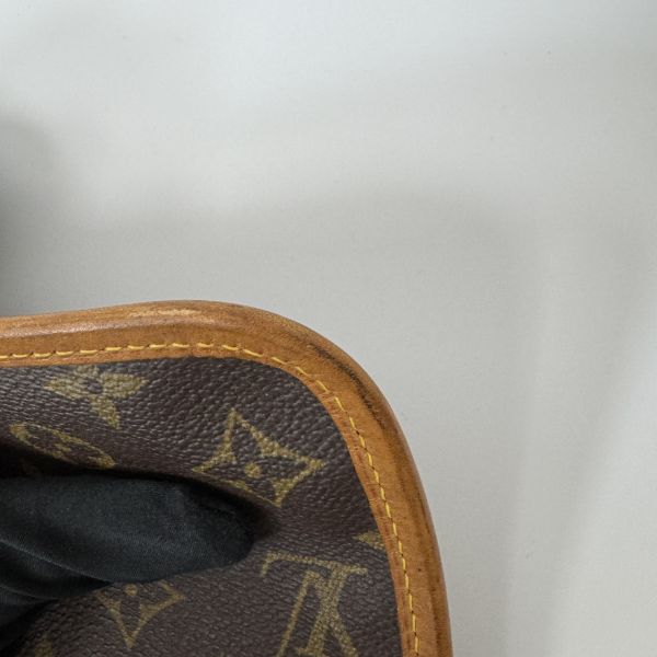 Louis Vuitton  Monogram 帆布西裝套 