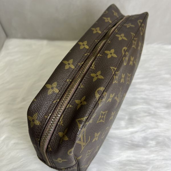 Louis Vuitton 經典手拿包 