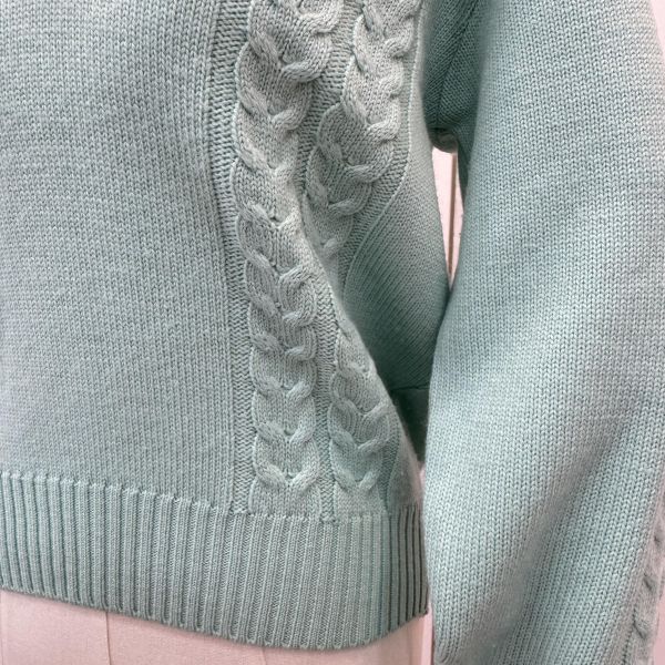 Burberry 薄荷綠絞花V領毛衣 