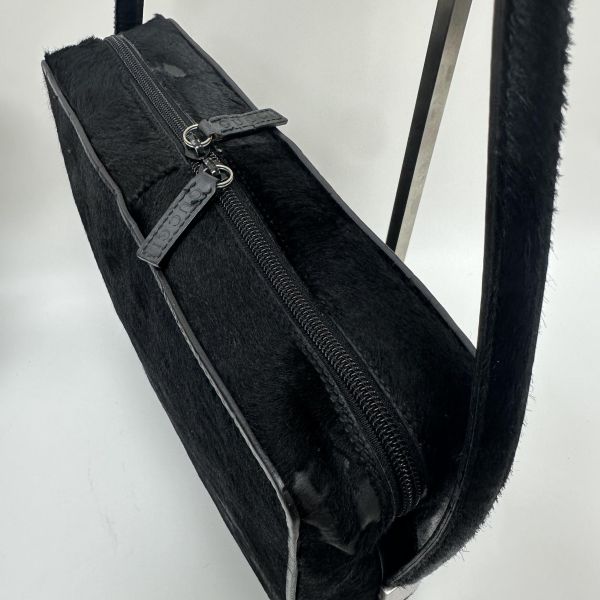 Gucci 復古黑色單肩包 
