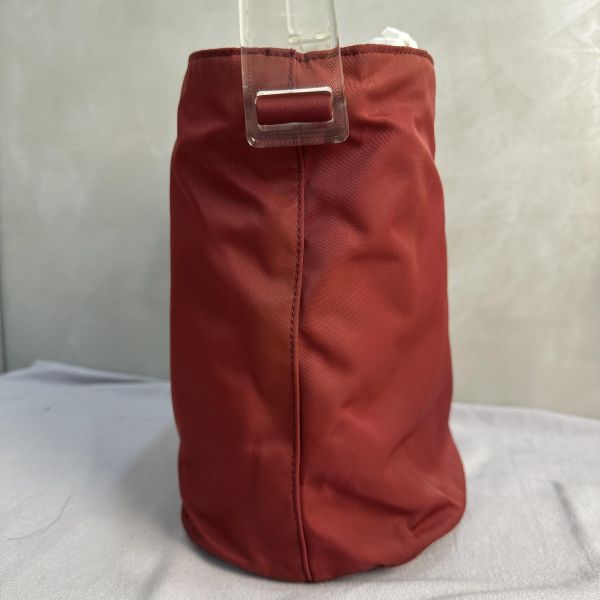Prada 水桶包 