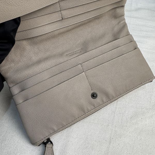 Bottega Veneta 編織拉鍊手拿包 