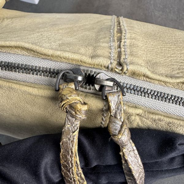 Bottega Veneta 皮革手提包 / 餃子包* 
