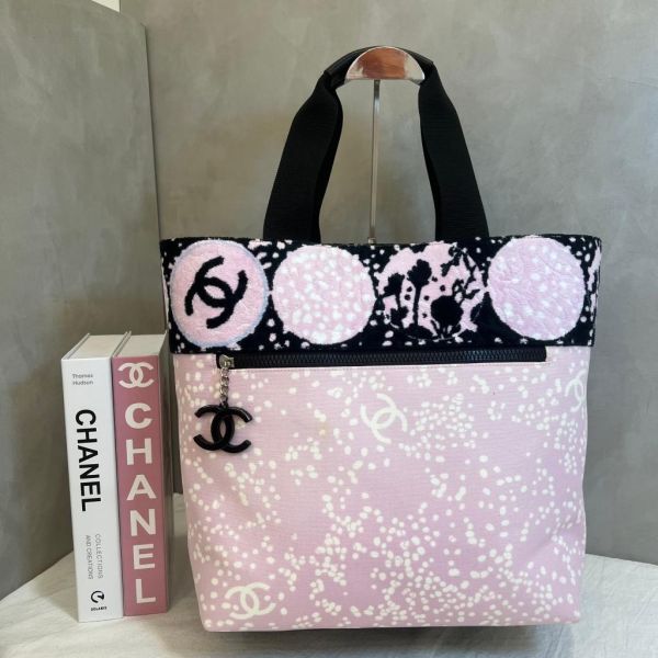 Chanel 粉色帆布托特包 