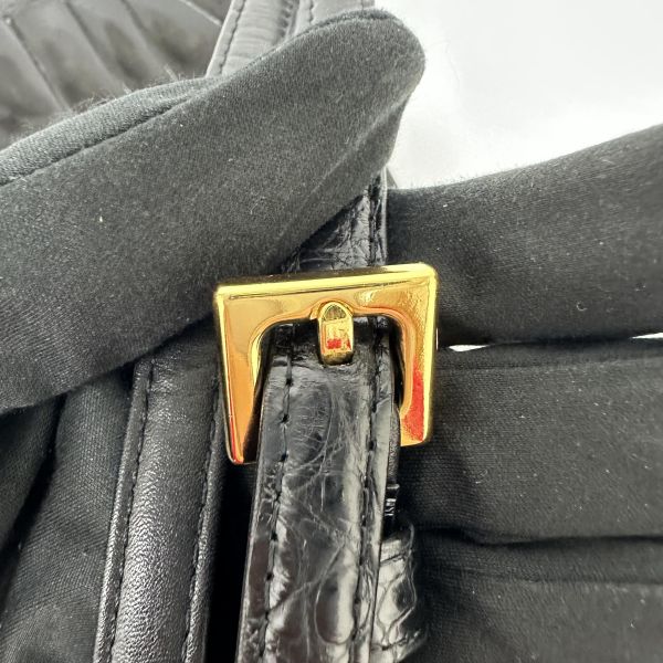 Valentino 范倫鐵諾 金色燙印 斜背包 