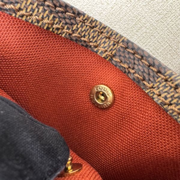 Louis Vuitton 棋盤胸包 