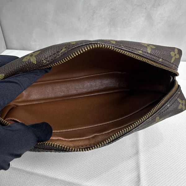 Louis Vuitton 23 手拿包 