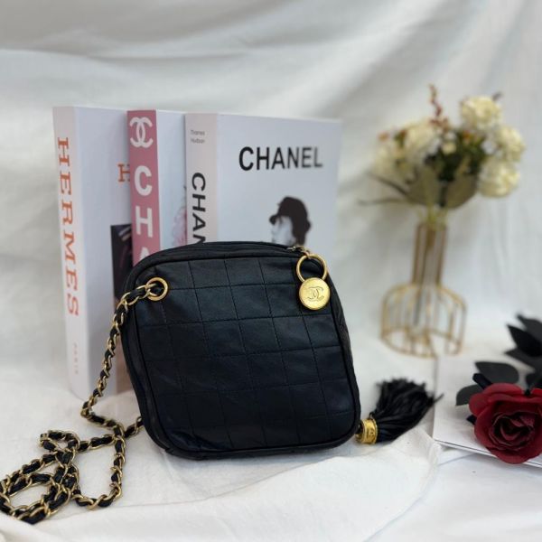 Chanel 菱形流蘇小包 