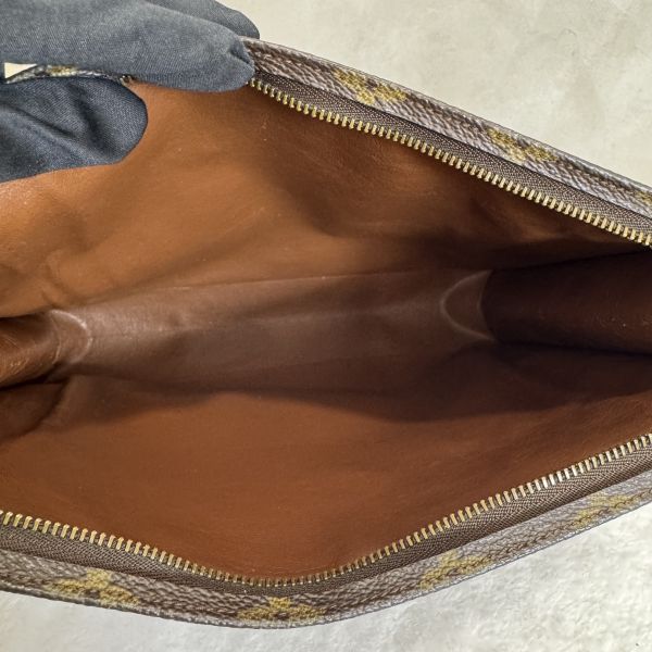 LV 老花洗漱大號手拿包 