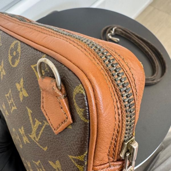 Louis Vuitton 紅皮老花方形斜背包 