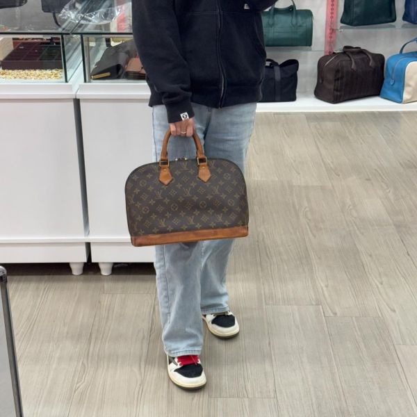 Louis Vuitton 貝殼包 