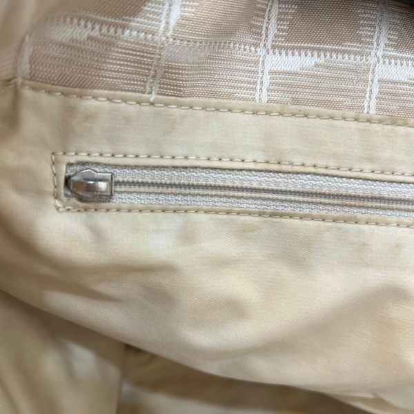 Chanel 奶茶色香奈兒冰格托特包 