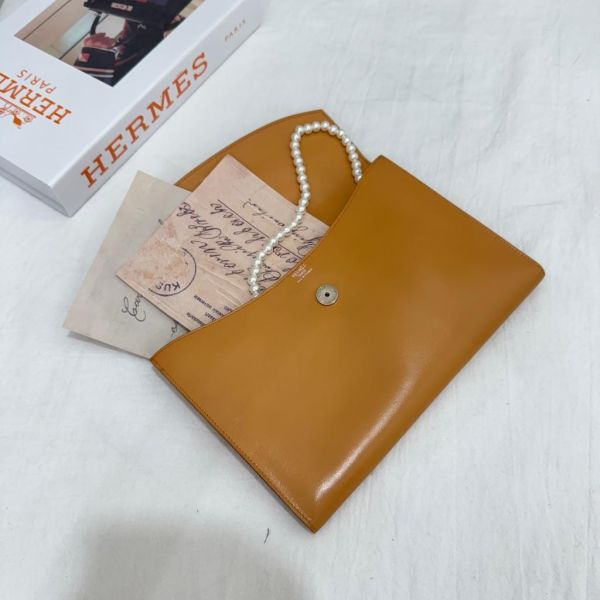 Hermès 駝色手拿包 